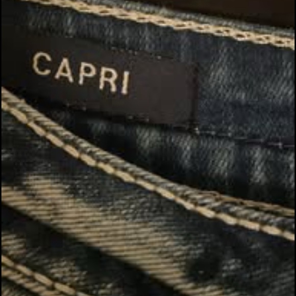 Vigoss Blue Jeans with Intricate White Stitching - Picture 6 of 7